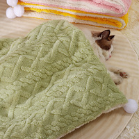 Couverture pour animaux de compagnie en laine d'agneau durable, écologique, hypoallergénique, de luxe, tour d'hibiscus pour chats et chiens, toutes saisons