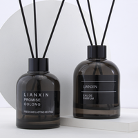 Bouteille vide de diffuseur de roseau de logo personnalisé 100ml 150ml 200ml bouteille en verre de diffuseur de roseau en gros