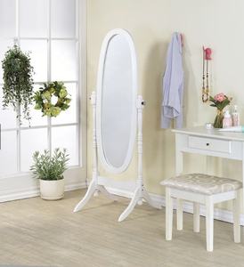 Miroir sur pied en bois de style vintage élégant avec un design élégant pour la chambre à coucher - Product Image 3