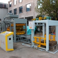 Équipement de production de blocs et de briques QT4-15 pour les usines de matériaux de construction