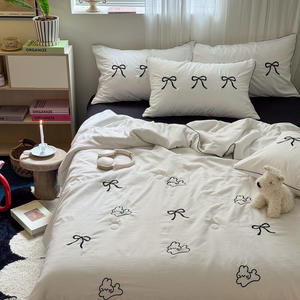 Broderie Patchwork matelassé couette costume <span class=keywords><strong>blanc</strong></span> noir INS été couette avec 4 pièces doux linge de maison pour mariage <span class=keywords><strong>et</strong></span> hôtel - Product Image 6