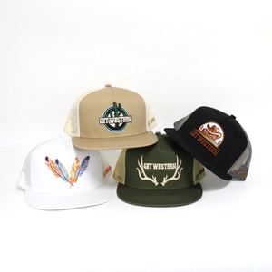 Gorra de Béisbol de Ala Plana Bordada de Alta Calidad, Estilo Vaquero Occidental, para Hombre, Gorra Trucker de Caza, 5 Paneles, Venta al Por Mayor, MOQ Bajo, Fábrica BSCI - Product Image 1