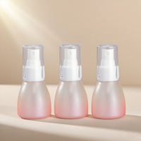 Flacon pompe à pulvérisation continue de luxe 50 ml personnalisable en plastique PET pour cosmétiques, parfums, lotions pour le visage, sérums, shampoings, faux cils