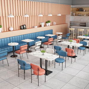 Juego de Muebles Modernos para Restaurante con Sillas de Cuero PU, Mesas de Imitación de Mármol, Estructura Metálica, Diseño Contemporáneo para Cafetería o Comedor - Product Image 1