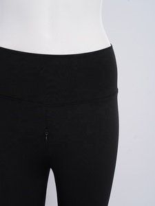 Fabricants de vêtements de sport pour femmes, leggings de haute qualité personnalisés, pantalons de sport extensibles, vêtements de yoga, de course à pied, de cyclisme et de danse - Product Image 4