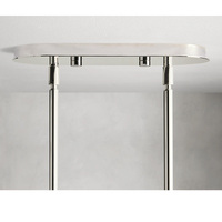 Laiton bruni, bronze et aluminium avec globes en verre soufflé à la main Couleur dorée Lustre linéaire moderne