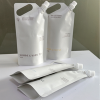 Magic Factory Vente en gros Transparent PE plastique 3L 5L Pochette à bec de liquide avec poignée Stand-Up Outdoor Water Doypack pour jus de fruits