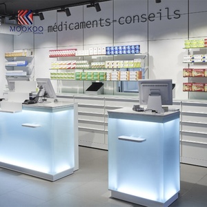 Bancone Cassa Personalizzato per Farmacia con Illuminazione LED, Struttura in Legno/Metallo - Product Image 5