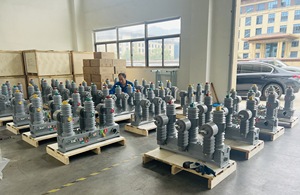 Zw32 tự động recloser <span class=keywords><strong>Circuit</strong></span> Breaker điều khiển ngoài trời <span class=keywords><strong>AC</strong></span> điện áp cao 3 giai đoạn 12kv đánh giá cực gắn 20ka phá vỡ Công suất - Product Image 5