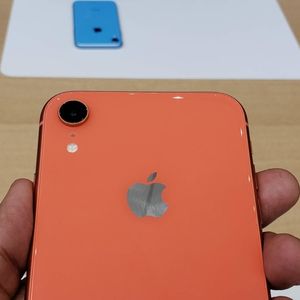 โทรศัพท์มือถือ <span class=keywords><strong>iPhone</strong></span> <span class=keywords><strong>XR</strong></span> มือสองแท้ ปลดล็อคแล้ว ความจุ <span class=keywords><strong>64</strong></span>/128 <span class=keywords><strong>GB</strong></span> ขายส่ง - Product Image 1