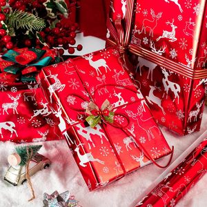 Rollo de papel de regalo navideño rojo metálico con renos y copos de nieve, 17 pulgadas x 32.8 pies, papel de regalo para manualidades navideñas - Product Image 6