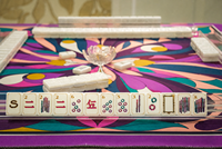 Jeu de Mahjong de Luxe Américain à 2 Couches avec Tuiles Acryliques Gravées – Collection Mahjere Bijou