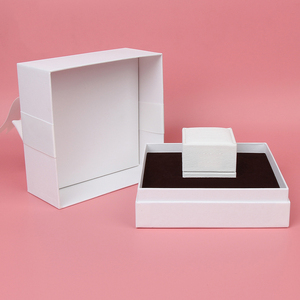 กล่องใส่เครื่องประดับ WEIMEI NEW แบบกำหนดเอง พร้อมโลโก้สีขาว ชุดกล่องกระดาษแข็งสำหรับใส่แหวน  พร้อมถุงกระดาษและริบบิ้น - Product Image 3