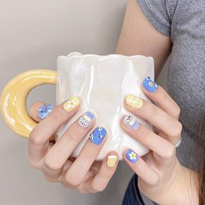 Fabricantes al por mayor pintado a mano sólido <span class=keywords><strong>amarillo</strong></span> <span class=keywords><strong>y</strong></span> <span class=keywords><strong>azul</strong></span> corto rhinestone escalera corta Un pequeño ángel divertidas <span class=keywords><strong>uñas</strong></span> postizas - Product Image 2