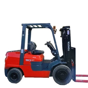Utilisé pour le chariot élévateur contrepoids ZN30 de 3 tonnes, moteur diesel en bon état, fabriqué au Japon avec 1 an de garantie - Product Image 1