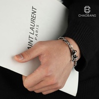 Bracelet en acier titane en forme d'étoile serti de diamants pour homme, bijoux faits à la main minimalistes haut de gamme et tendance
