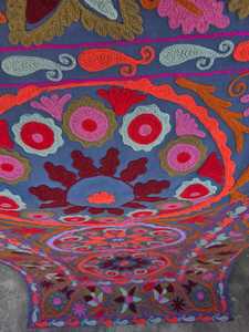 Couvre-lit en coton brodé Suzani, couverture décorative, tapis mural Ouzbek Suzani, décoration bohème pour la maison, assortiment en gros B2B - Product Image 4