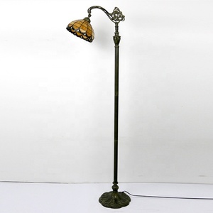 Lampe sur pied LongHuiJing 10 pouces, abat-jour en forme de tulipe européenne, lampe de lecture pour salon, lampe sur pied en verre teinté artistique - Product Image 3