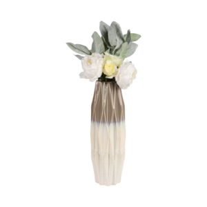 Vaso in ceramica alto con texture verticale a pieghe per l'arredamento del soggiorno - Product Image 2