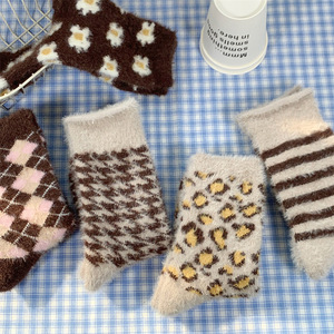 Calcetines de Felpa de Visón para Mujer, Calcetines Gruesos de Invierno, Estilo Retro, Absorbentes de Sudor, Calcetines para Estar en Casa - Product Image 3