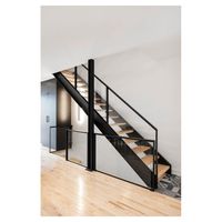 Escalier droit en bois massif en forme de L avec rampe en verre trempé Prima