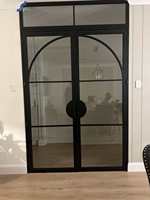 Porte française en acier à 8 panneaux vitrés, isolée thermiquement, à ouverture extérieure, avec grille intégrée, adaptée aux climats rigoureux et froids