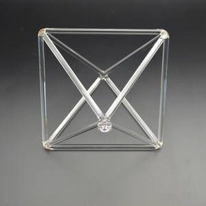 Cristal de Quartz Clair Chant Double Pyramides Pour La Thérapie Par Le Son - Product Image 4