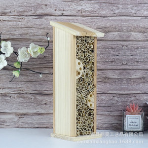 Nido de Insectos de Madera Rectangular, Color Madera Natural, Adorno Colgante para Jardín Exterior - Product Image 3