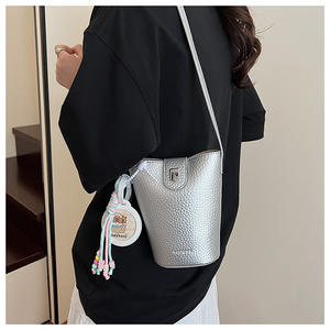 Korean Style Small Bag 2025 Summer Minimal Simple Shoulder Crossbody Bag Female Women Niche Cell <b>Phone</b> Lychee Grain Bucket Bag - Product Image 4