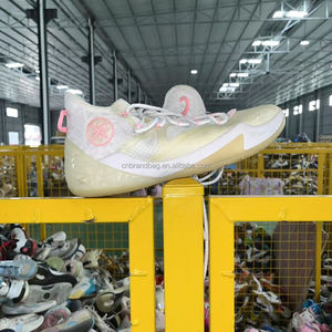 S3-2 Großhandel Gebrauchte Herren-Basketballschuhe Chinesische Marke Ydyl Guter Zustand Polyester/Baumwolle Gemischt Größe Ukay-Ballen - Product Image 4