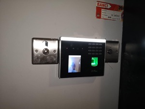 Zkt xface100 MB560-VL wifi Kích hoạt mặt thời gian tham dự và dấu vân tay Thời gian ghi thiết bị với kiểm soát truy cập cho văn phòng sử dụng - Product Image 2