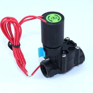 Vanne solénoïde Zanson 24V AC normalement fermée pour l'irrigation agricole, en plastique, automatique - Product Image 1