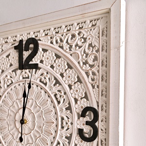Horloge murale carrée en bois blanc rustique, mouvement à quartz, affichage à aiguilles, style antique, pour la décoration intérieure et le salon - Product Image 6