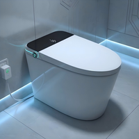 WC intelligent monobloc élégant, design moderne et professionnel, sans réservoir, WC électronique intelligent de luxe pour les toilettes des clubs d'affaires