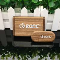 Flash Drive USB 2.0 Kayu Custom Logo Gratis Baru 4GB-128GB Kecepatan Tinggi Kapasitas Penuh