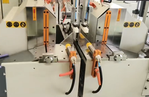 Автоматический станок для резки алюминия с двумя головками, 90-градусный резак, двухсторонняя машина для резки под прямым углом - Product Image 2