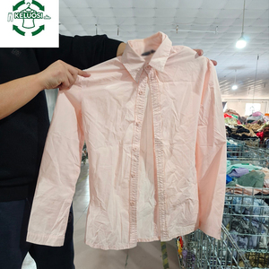 <span class=keywords><strong>Lot</strong></span> en gros de chemises décontractées d'occasion pour femmes, grandes quantités disponibles, pour le streetwear quotidien, <span class=keywords><strong>38</strong></span> kg - Product Image 1