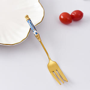 Inglaterra elegante cuchara de café dorada Metal acero inoxidable 304 postre tenedor cuchara con mango largo de cerámica - Product Image 5