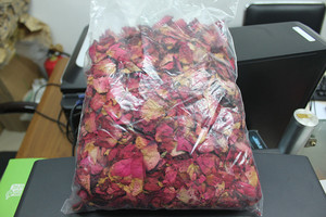 Chinese Red Rose <strong>Petals</strong> Standard for Bath Tea Good for Skin <strong>Dried</strong> Rose Flower <strong>Petals</strong> - Product Image 3