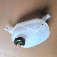 Suku Cadang Mobil Berkualitas Tinggi 25430 F2400 Rakitan Tangki Radiator Mobil Reservoir Avante I30 25430F2400 25430-F2400 untuk kia