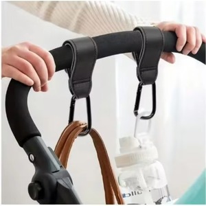Échantillon Gratuit : Crochets de Poussette en Cuir PU pour Bébé, Crochets Rotatifs à 360 Degrés pour Poussette, Accessoires de Poussette - Product Image 2