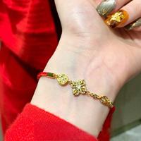 Bracelet en corde rouge porte-bonheur de qualité supérieure, tissé à la main, avec perles dorées, trèfle à quatre feuilles, réglable, cadeau pour femme