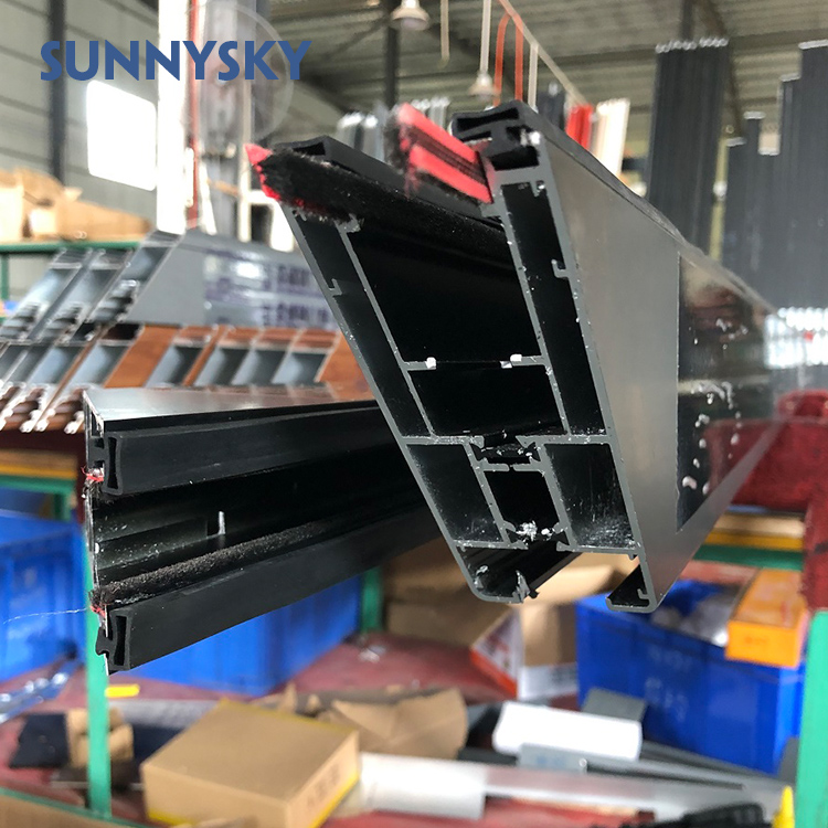 Porta in vetro scorrevole in alluminio con rivestimento elettrico