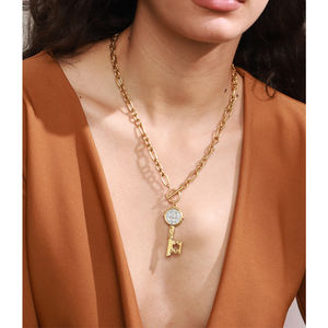 JINYOU Collar con Colgante de Doble Cara en Forma de Llave Grande Chapado en Oro, Acero Inoxidable Hipoalergénico, Diseño de Moda 402 - Product Image 5