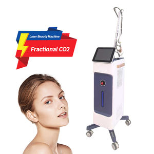 Machine de gravure fractionnée au laser CO2, machine d'élimination des cicatrices, machine de raffermissement de la peau, machine de rajeunissement de la peau à impulsions ultra pour salon de beauté - Product Image 3