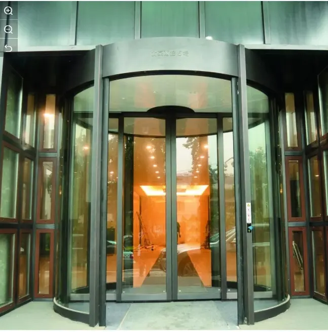 Porta girevole automatica in vetro a 2 ali per porta girevole in vetro per ingresso edificio commerciale per edificio per uffici
