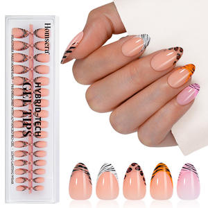 Faux ongles à presser motif léopard, courts, forme amande, effet mat, avec design - Product Image 4