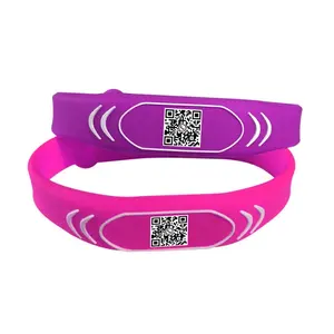 Impresión a todo color ajustable 13,56 MHz NFC NTAG 213 pulsera RFID pulsera de silicona con código QR