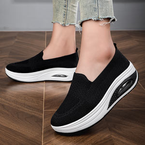 <span class=keywords><strong>Sneakers</strong></span> da corsa atletiche da <span class=keywords><strong>donna</strong></span> 2023 scarpe sportive sportive da esterno con suola morbida e spessa per scarpe da ginnastica piatte in tinta unita per la primavera estiva - Product Image 6