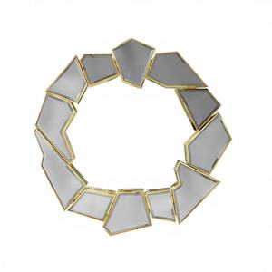 Espejo de Pared Cuadrado de Vidrio Craquelado de Lujo, Moderno y Elegante, para Sala de Estar, Dormitorio, Apartamento u Oficina, Hecho en Vietnam - Product Image 1